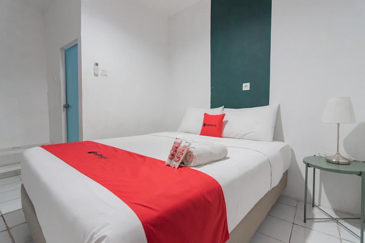 Reddoorz At Sani Guest House Balikpapan מראה חיצוני תמונה